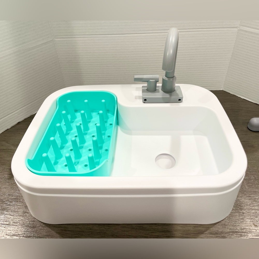Lovevery Functioning Sink